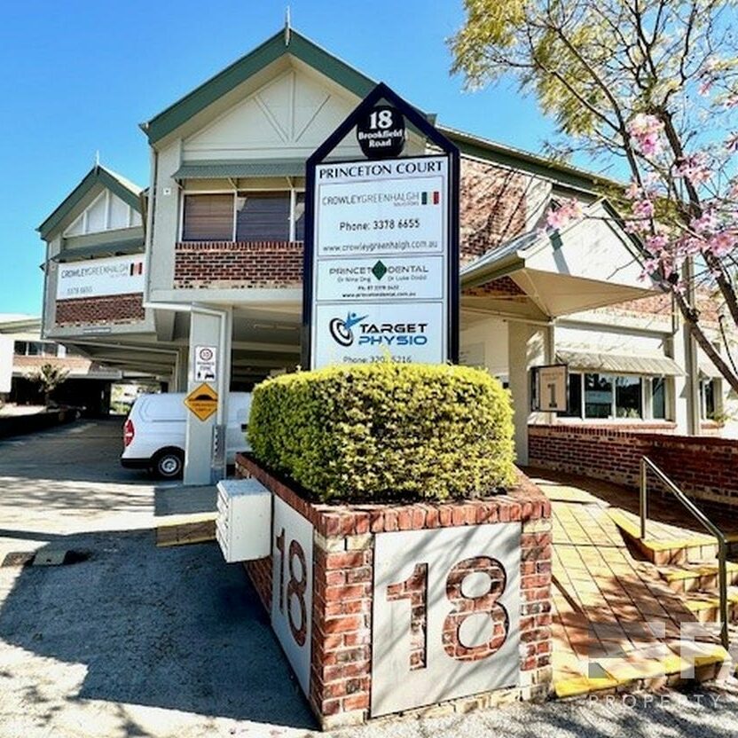 18 Brookfield Road